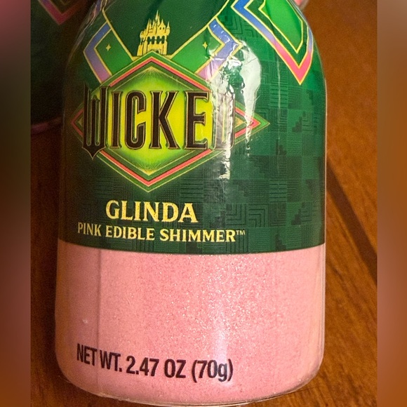 Wicked Glinda Pink Cake Sprinkle Mix - Picture 5 of 5